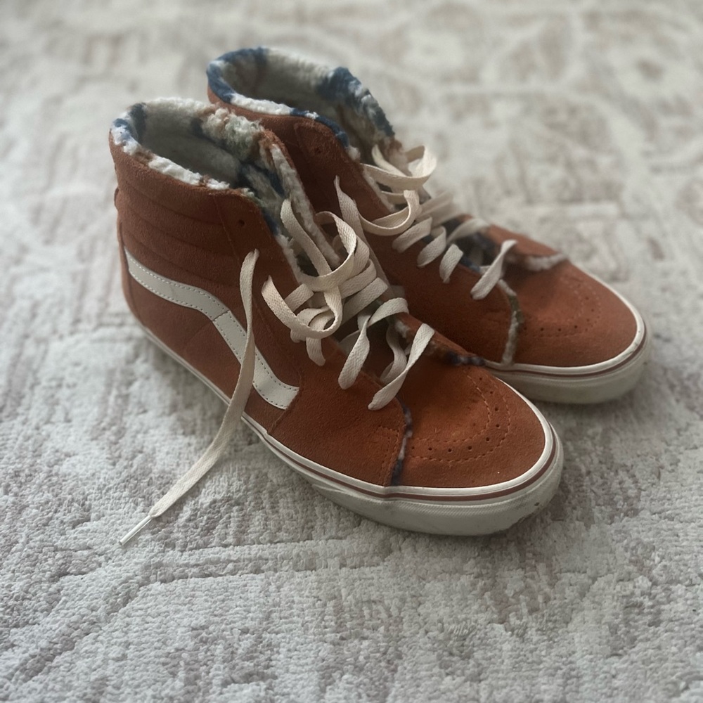 Womens High-Top Vans with Faux Fur Lining